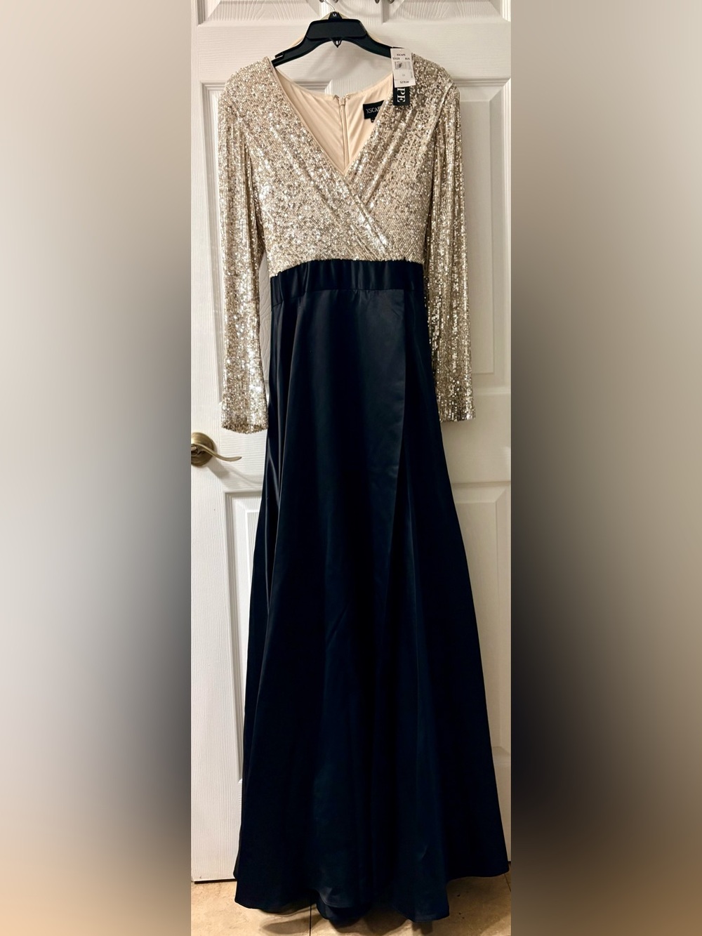 Xscape Black and Gold Sequin V-Neck Maxi Gown Size 10 NWT